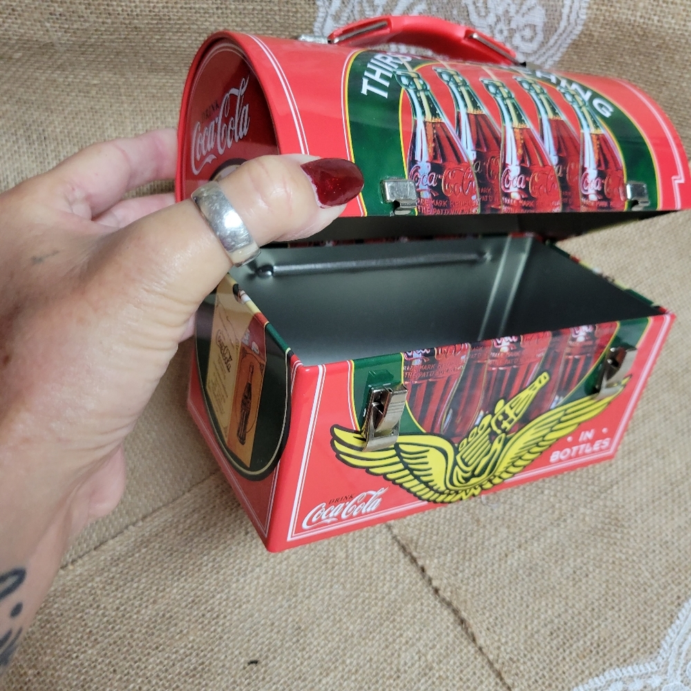 Coca cola tin box with lid and handle - Picture 3 of 10